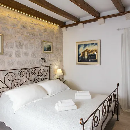 Historic Downtown And 3* Dubrovnik
